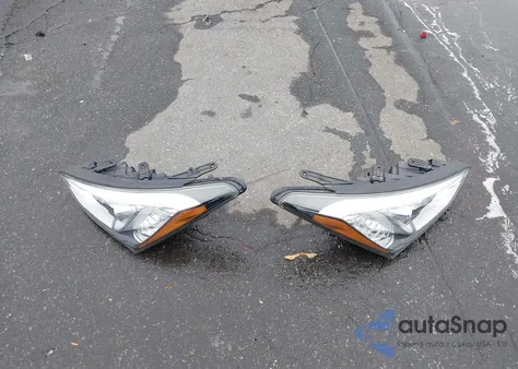 2016 Hyundai Santa Fe Sport 2.4L from USA, damaged, VIN 5XYZUDLB0GG327518